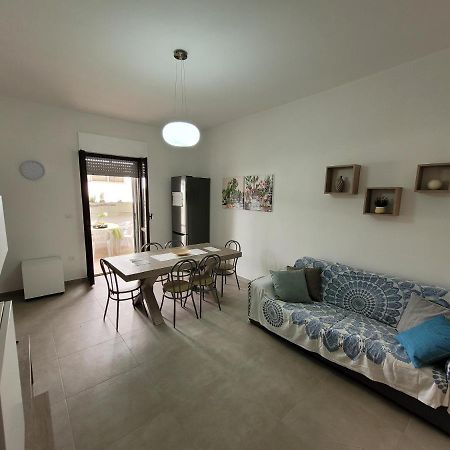 Fronte Pineta Mare Rivabella Appartement Buitenkant foto