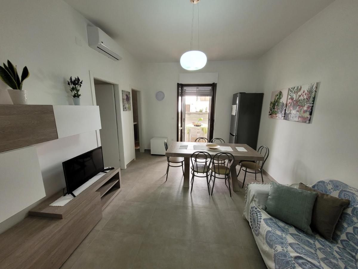 Fronte Pineta Mare Rivabella Appartement Buitenkant foto